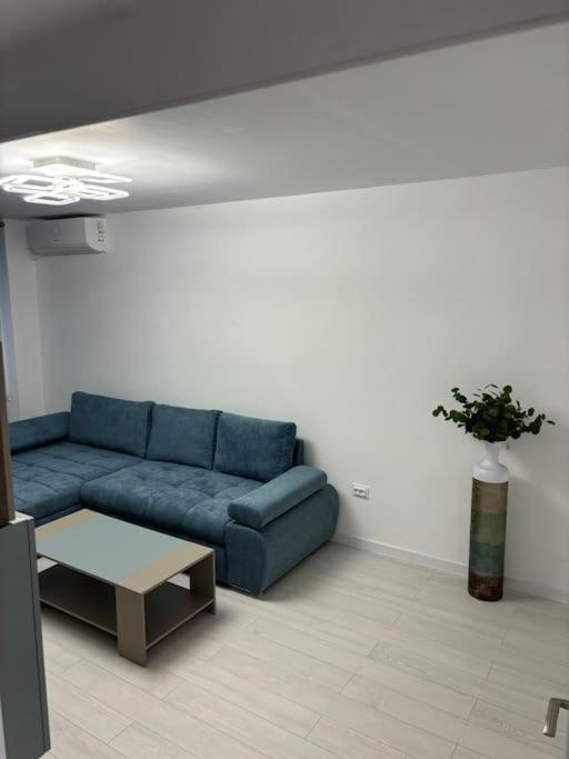 3 Camere Decomandat Bucharest Exterior photo